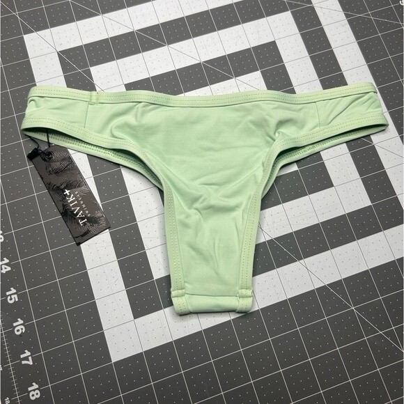 NWT TAVIK JAYDEN SWIM BOTTOM SEAFORM MODERATE COVERAGE. SIZE XS - Picture 6 of 12